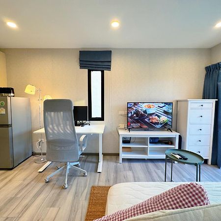 Digital Nomad Home Away With Pool & Gym Nai Yang Beach Extérieur photo