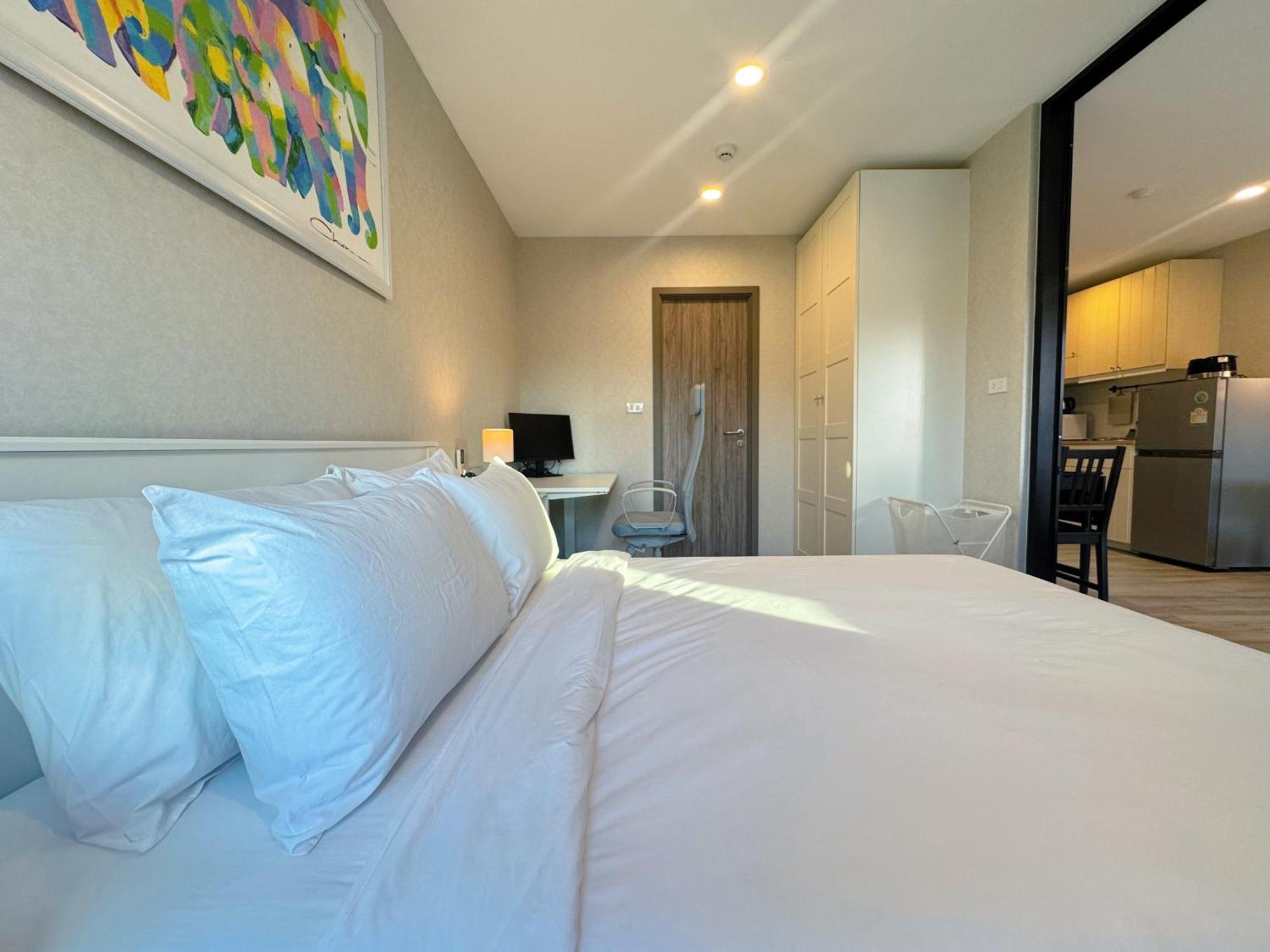 Digital Nomad Home Away With Pool & Gym Nai Yang Beach Extérieur photo